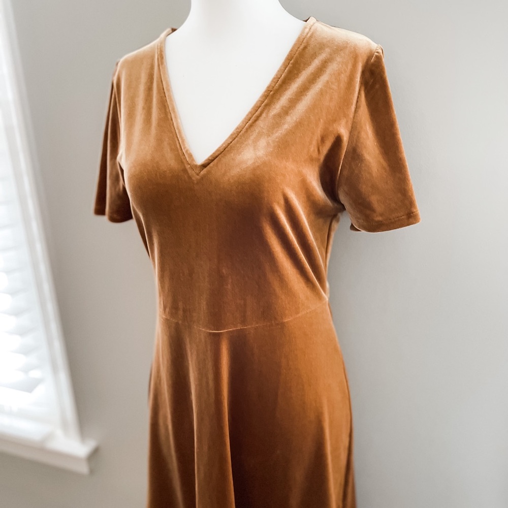 SOLD Madewell Velvet V-neck Flutter Sleeve Dress - Picture 7 of 13